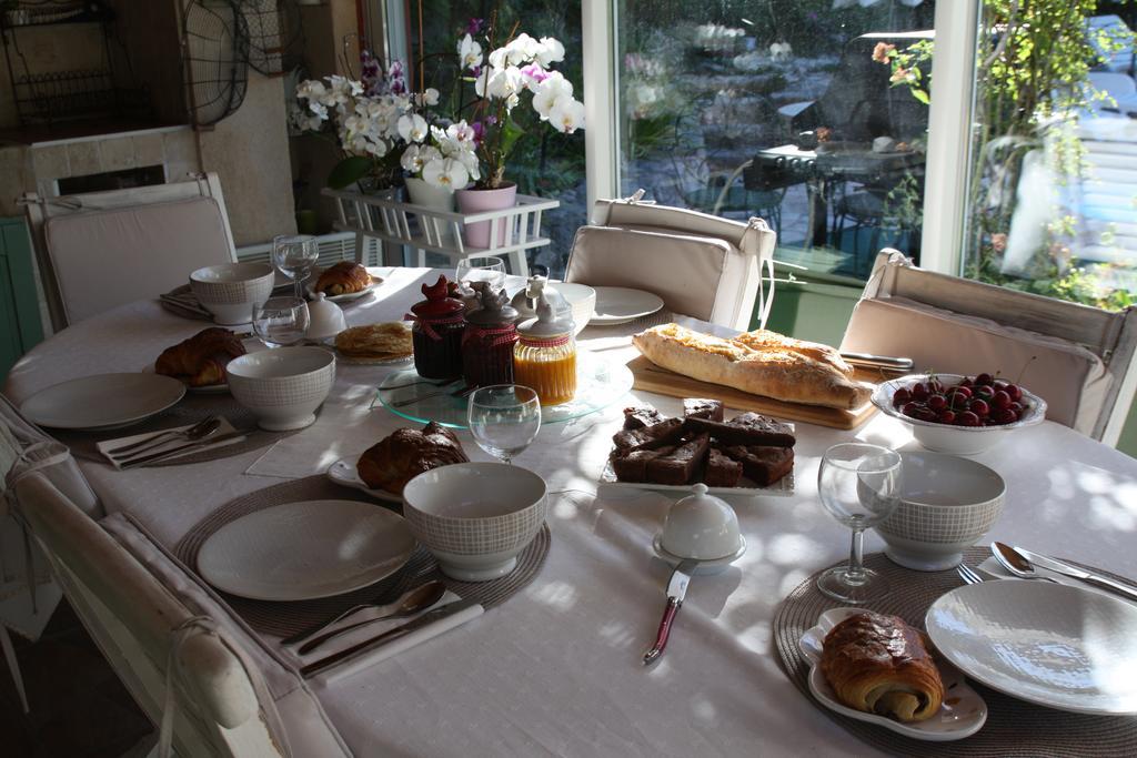 Hotel Lou Pero Mousco Saint-Paul-en-Forêt Zewnętrze zdjęcie